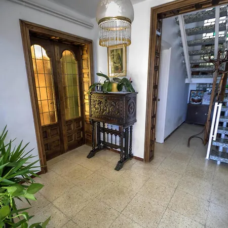 Ferran By Hello Homes Σίτζες