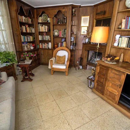 Ferran By Hello Homes Βίλα